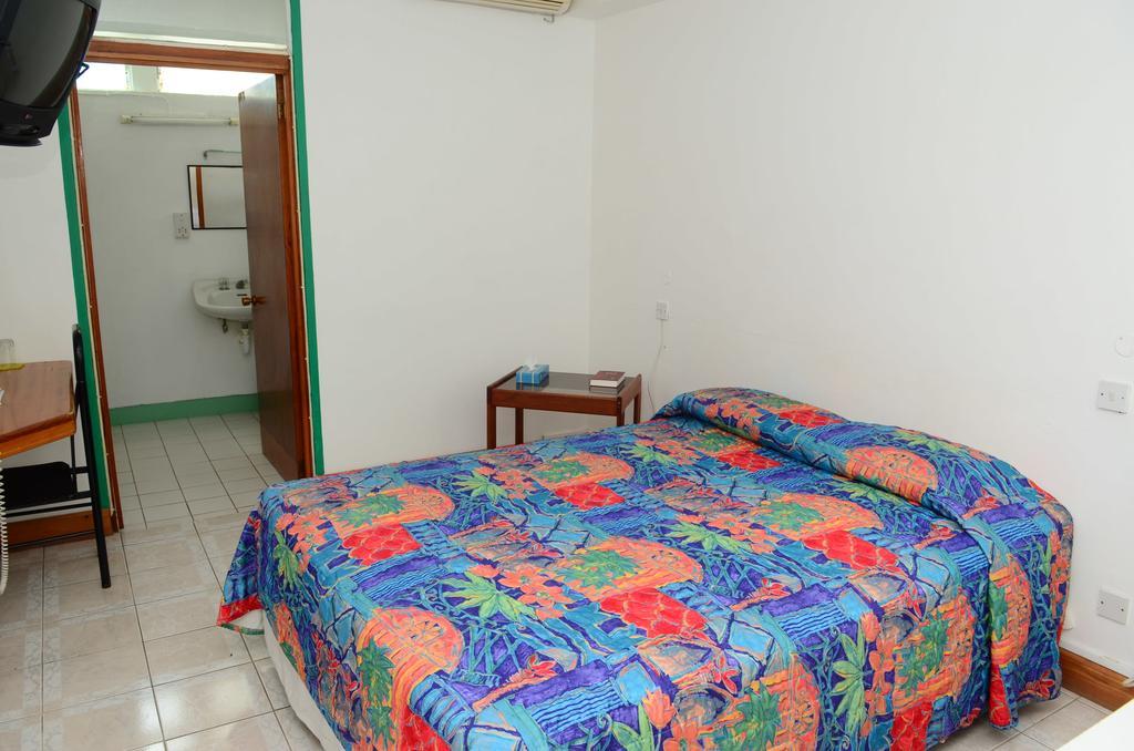 Anchorage Hotel, Whale Watch & Dive Center Roseau Room photo