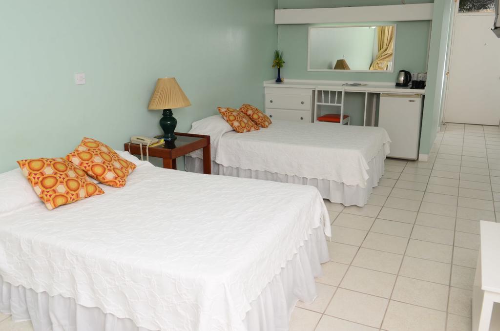 Anchorage Hotel, Whale Watch & Dive Center Roseau Room photo